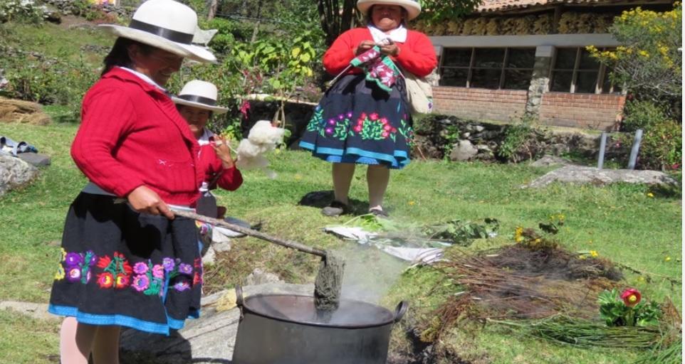 Hospedaje Illariy Yanama エクステリア 写真